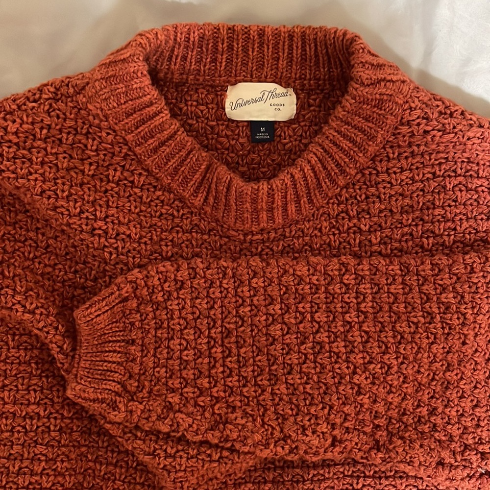 Knitted sweater bundle - Picture 2 of 5